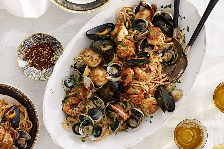 Let Our Easy, Abridged Take on the Feast of the Seven Fishes Inspire Your Christmas Eve Dinner Menu