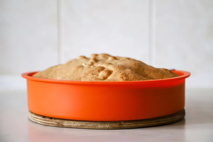 Why Pastry Pros Love Baking With Silicone Bakeware—Plus Expert Tips on How to Use It