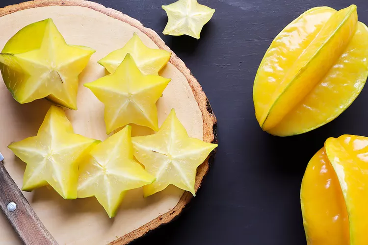 How to Eat Star Fruit to Best Enjoy Its Unique Flavor and Shape