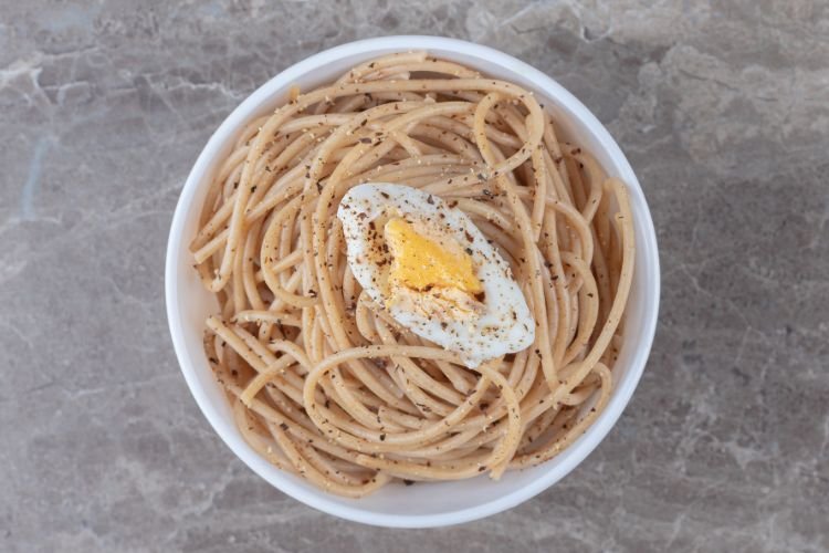 noodles and boiled eggs