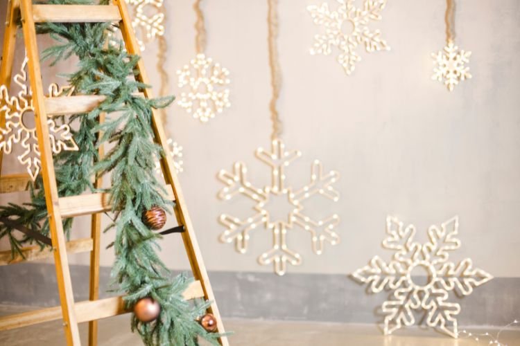 christmas garland for stairs