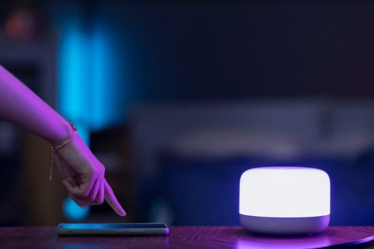 Smart Bedside Lamps with LED Features